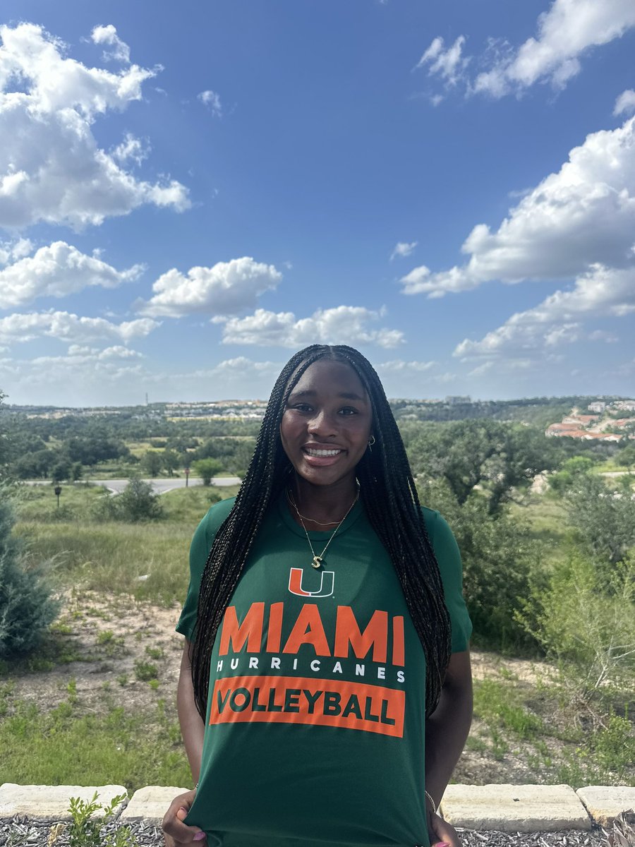 simone_baskin25's tweet photo. I’m so excited and grateful to announce my verbal commitment to continue my volleyball and academic career at the @CanesVB !! I want to 1st thank God, my parents, family, friends, mentors, &amp; the @AustinJuniors family for supporting me throughout  this process #GoCanes 🧡💚 https://t.co/TL2KcjCEKo
