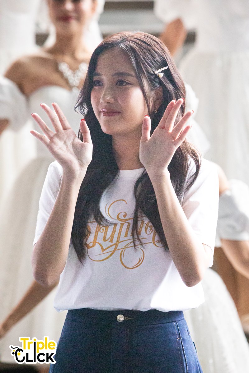 TripleclickTH's tweet photo. สวยงาม สง่า เลอค่าสุดๆ กับสาวคนเก่ง ฟรีนืสโรชา รับบท หม่อมราชวงศ์ปีลันธิตา (คุณหญิงปิ่น)

#บวงสรวงซีรีส์ปิ่นภักดิ์
#srchafreen
#ฟรีนเบค #freenbecky
#ปิ่นภักดิ์ #TheLoyalPin 
#idolfactoryTH https://t.co/rDELsoxrGa