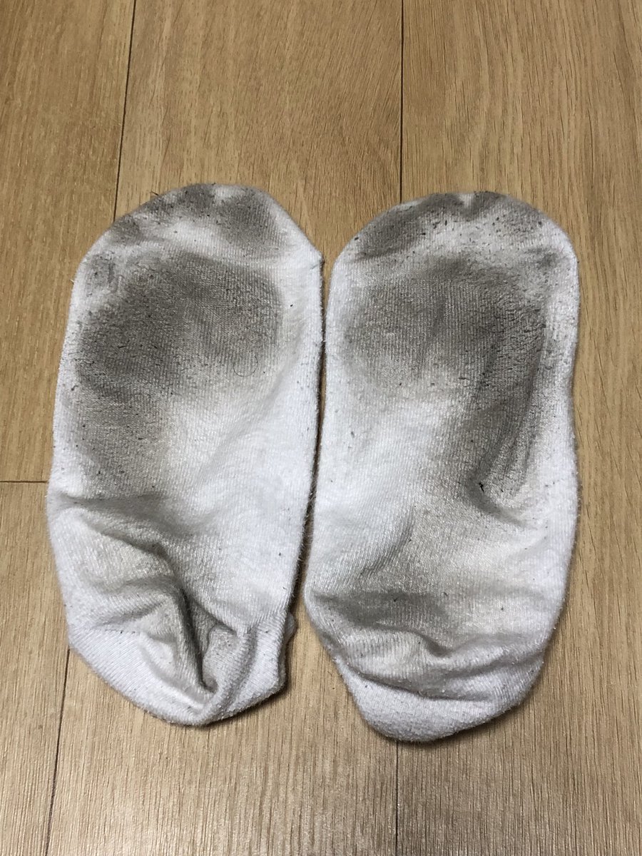 발목제작 3일차 슬슬 냄새도 올라오기 시작하네
구매문의 라인 mmsu275 #남자신던양말 #남자양말판매 #남자양말 #남자흰양말 #남자발페티쉬 #남자발