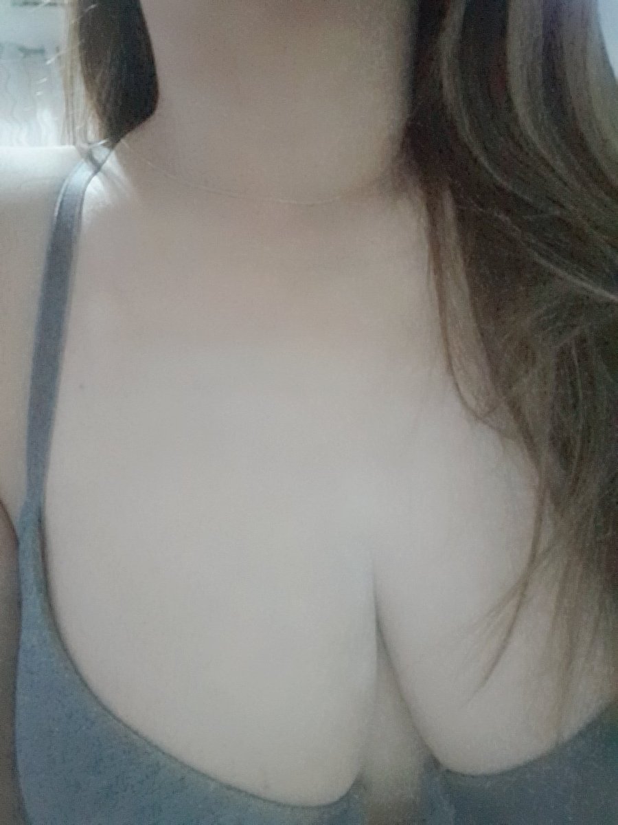 แนนยังอยูแม่กลองนะคะใครอยากนวดทักมานะคะฟิวแฟนค้าา
#นวดแม่กลอง