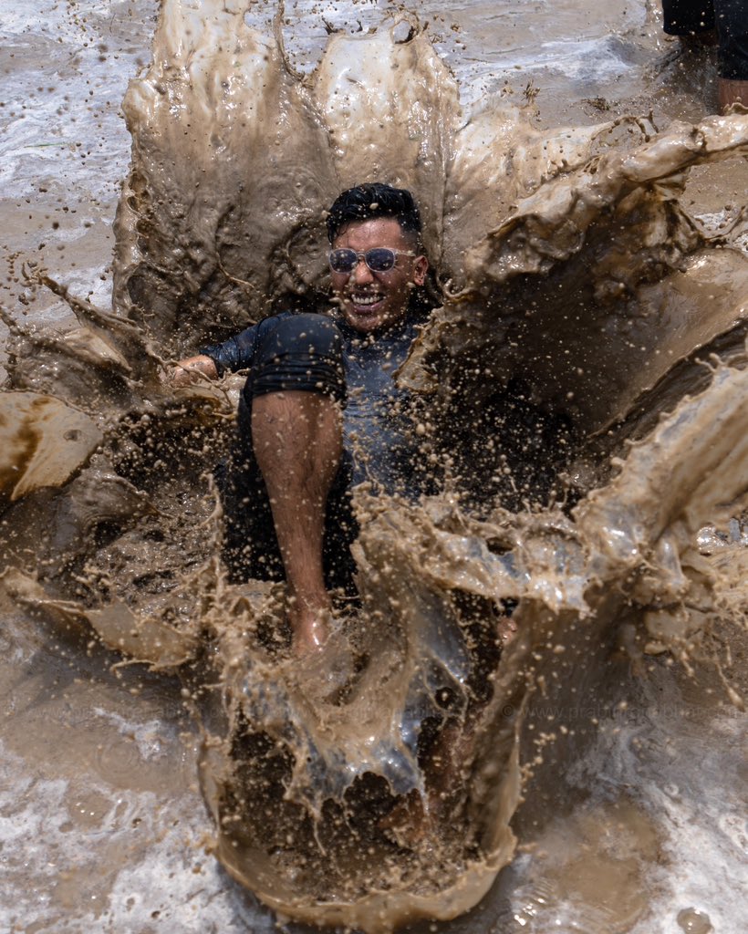 prabinranabhat's tweet image. Nepalese People are seen playing in the mud as they plant rice seedlings at a paddy field during the National Paddy Day at Khokana, Lalitpur, Nepal
on Saturday 29 Jun 2024.

#ricefield #nepal #lalitpur #khokana #asia #prabinranabhat #photojournalism #photojournalist #riceplanting