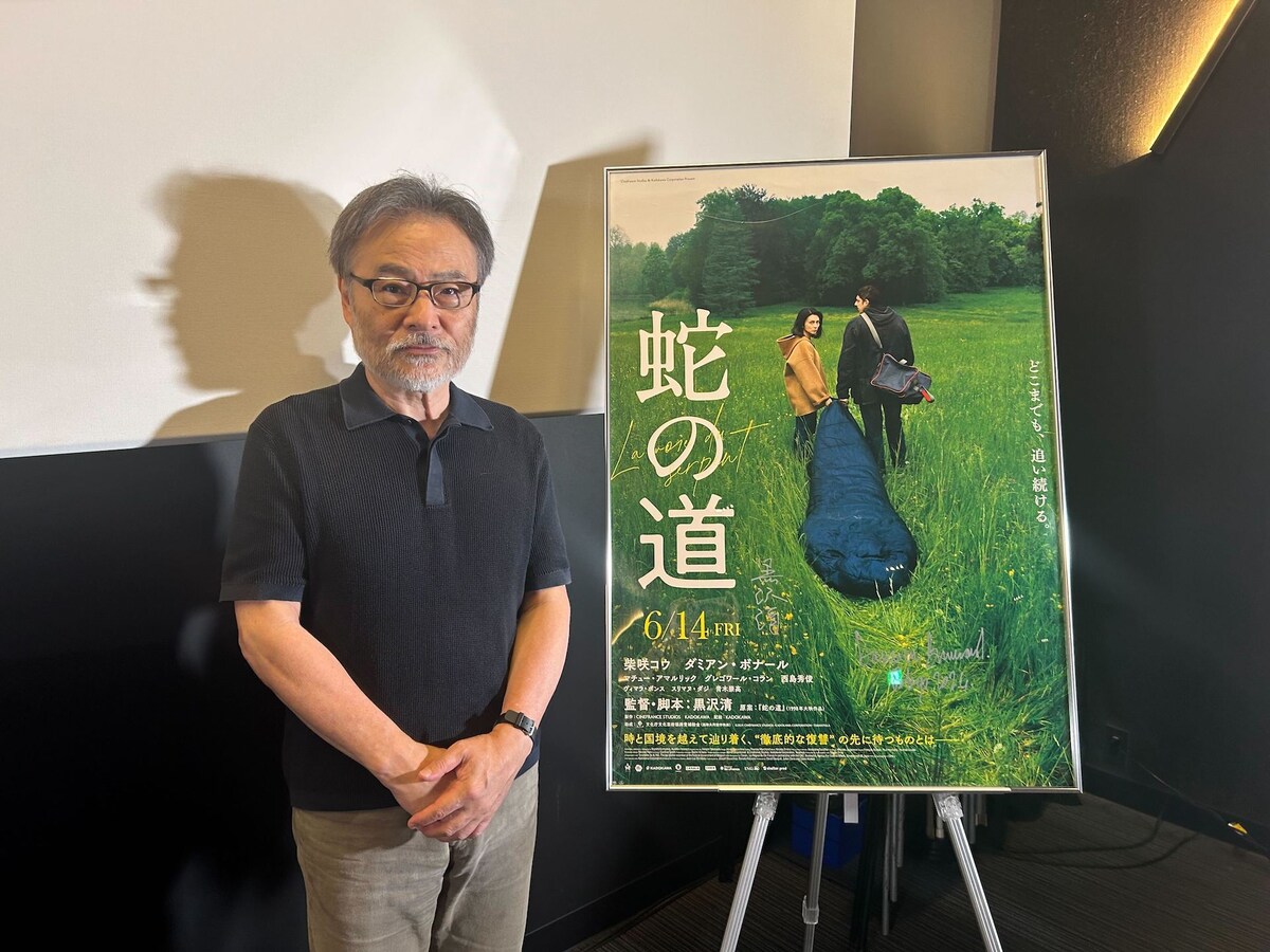 eiga_natalie's tweet photo. 「#蛇の道」公開記念トークが都内3カ所で開催
#黒沢清 が篠崎誠や高橋洋と語らう
柴咲コウの主演抜擢には“うれしい誤算”も

▼レポートはこちら
https://t.co/phZInJY1KR https://t.co/zyJokGSqVP
