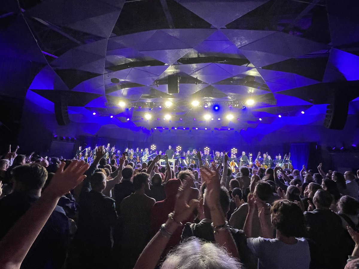 Special night. We ❤️ you!  thank you <a href="/treyanastasio/">Trey Anastasio</a>