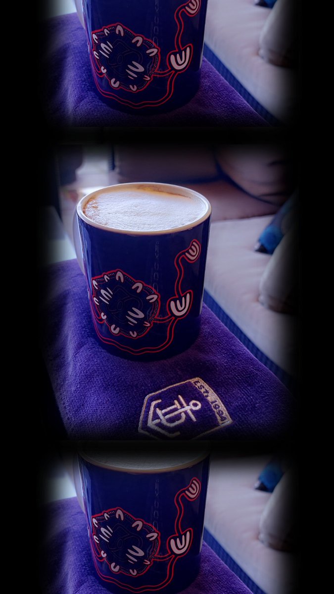 freopics_'s tweet image. My new #dockersmug is getting a good workout this morning ☕️
#muchneeded