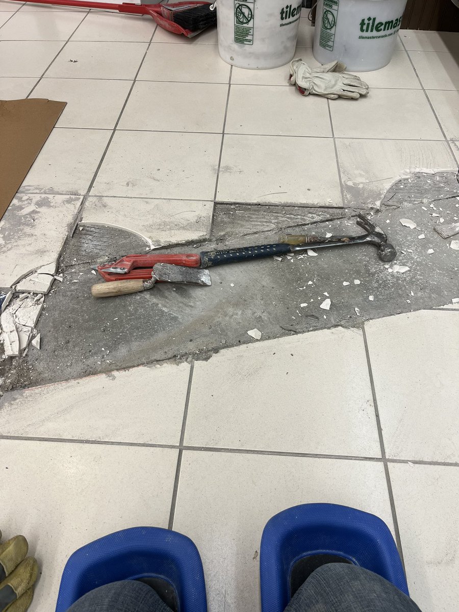 AOkayGaming's tweet photo. Don’t mind me just dumping a week’s worth of #workshit https://t.co/3bp8v6riHd
