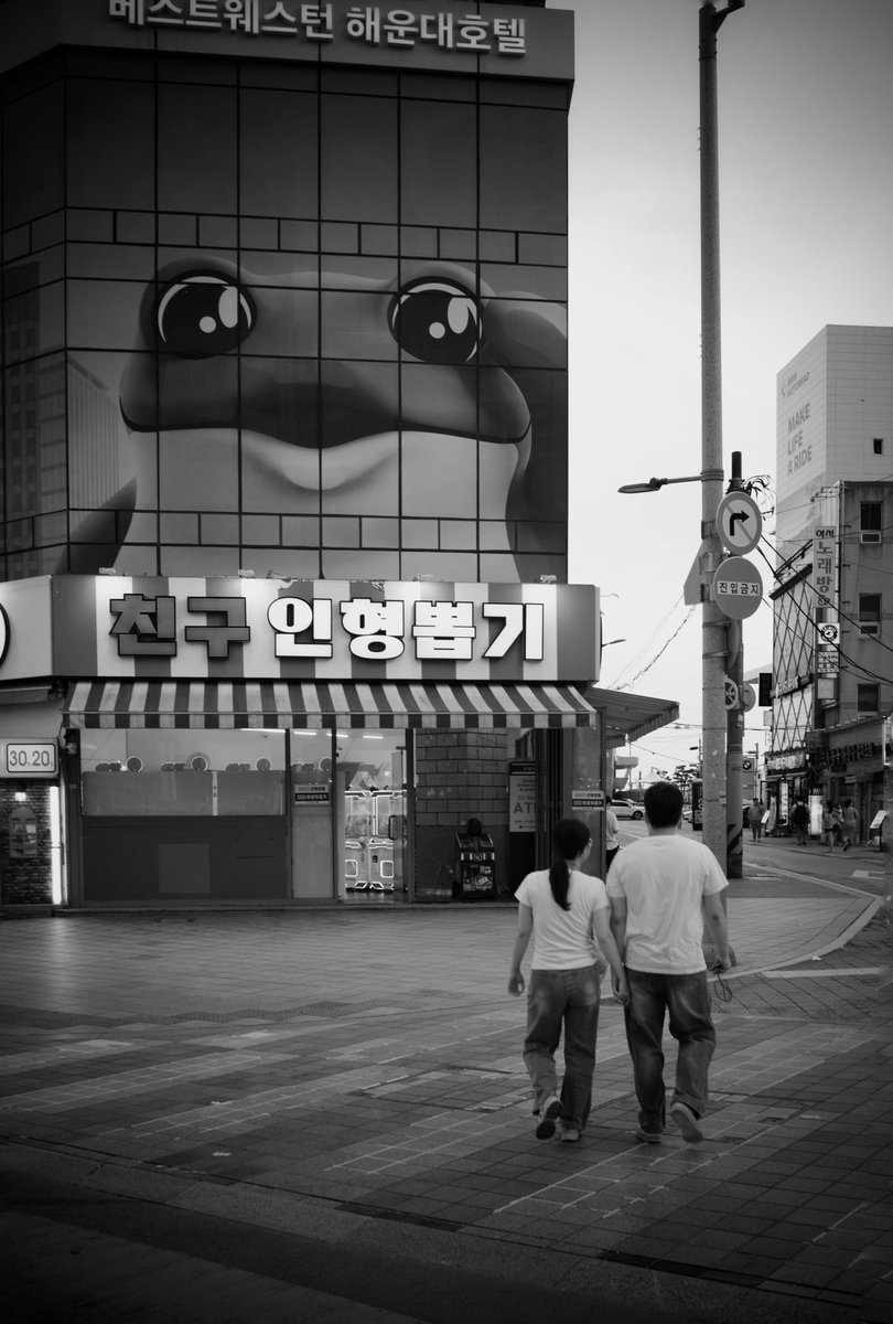 dr_edmitry's tweet photo. Some street photos
#leicas #leicam #leicamseries #voigtlander35mmf14 #leicaphotography #leicaworld #leicaphoto #leicacamera
#blackandwhite #blackandwhiteonly #blackandwhitephoto #blackandwhitephotography #bwphotography #streetphoto #streetphotography https://t.co/2iNxh2DGV2