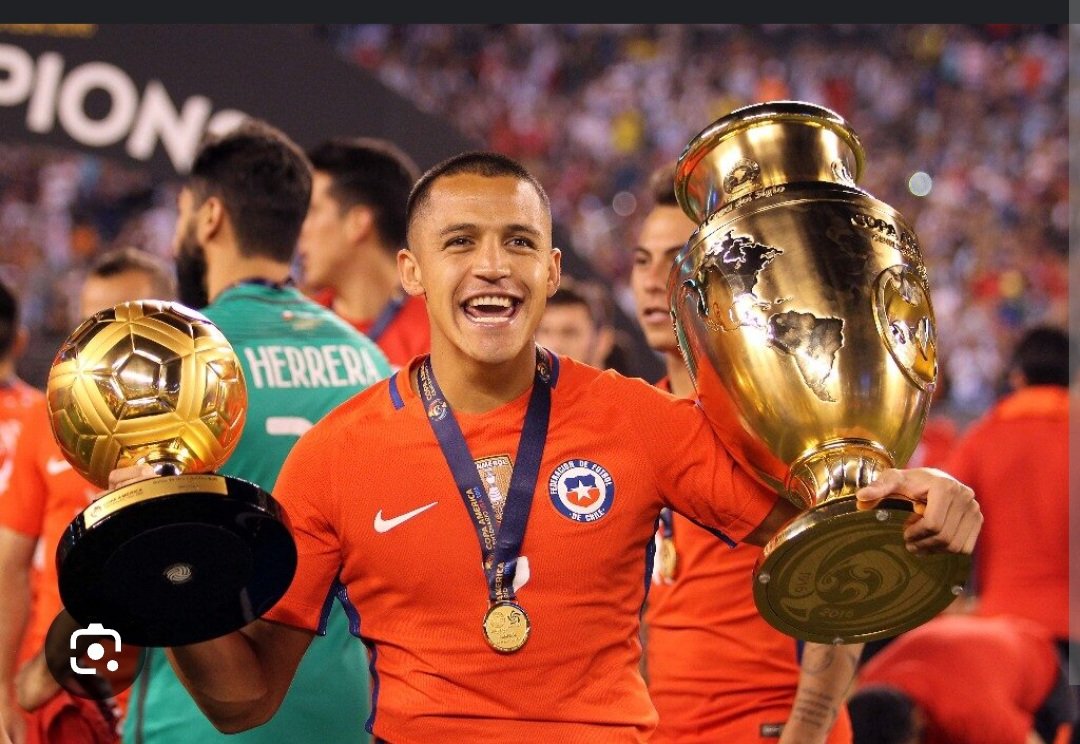 fge1995's tweet photo. @duartegustavo5 @ESPNChile Aprende Hambrientino de mierda, así se ganan los campeonatos, de forma limpia, no con los árabes e Infantino detrás tuyo, escoria (aún les arde el ojete con esta) https://t.co/dHEzRLJJmh