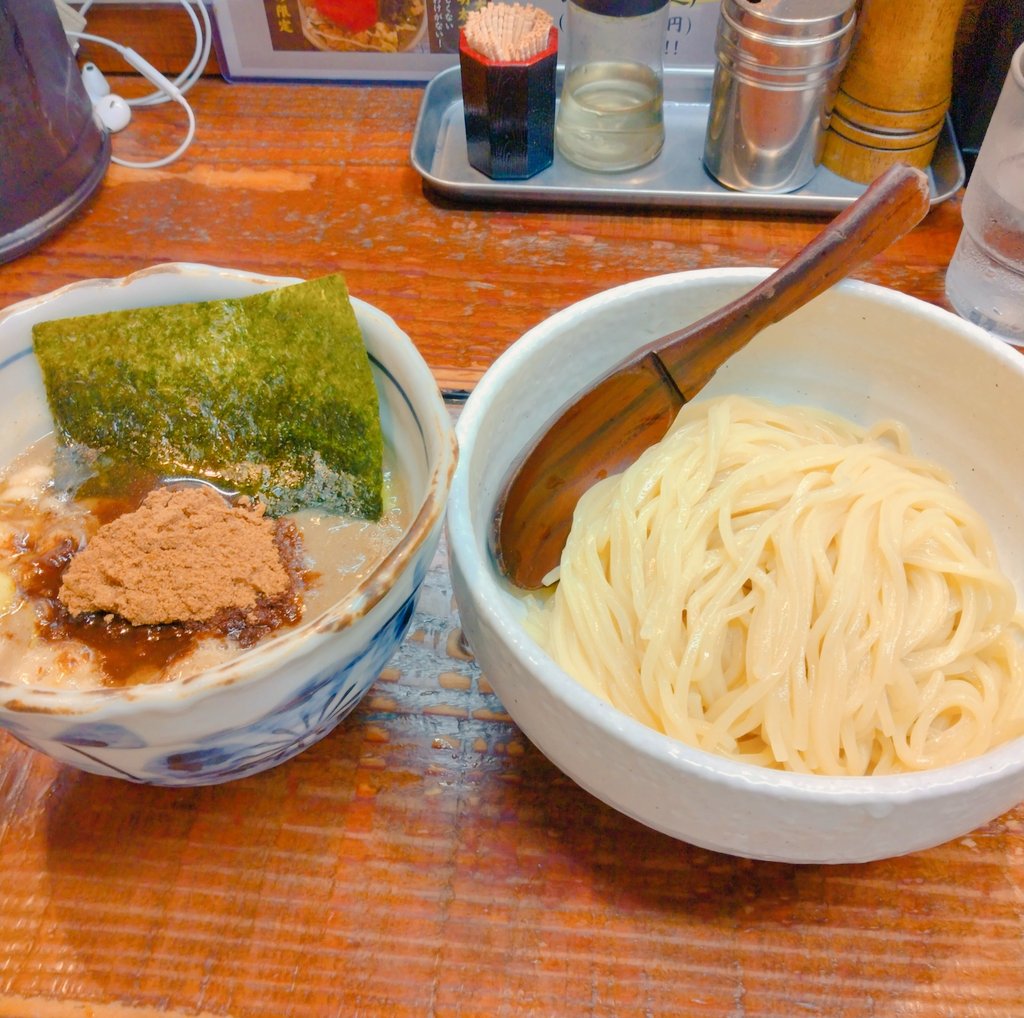 wachichi_9's tweet photo. 美味しかったからスーパー麺好きの子供も連れてきました🍥
ラーメンも気になったけどやっぱりつけ麺🌶 https://t.co/VtlEnRhiIR