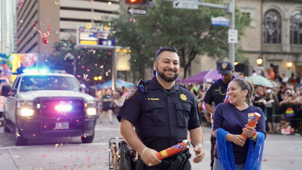 .<a href="/SheriffEd_HCSO/">Ed Gonzalez</a> and the Harris County Sheriff's Office had a great time celebrating Harris County’s LGBTQ community! A big thanks to everyone who joined us and those who supported this year’s Pride Parade! #Pride #HouNews 🌈