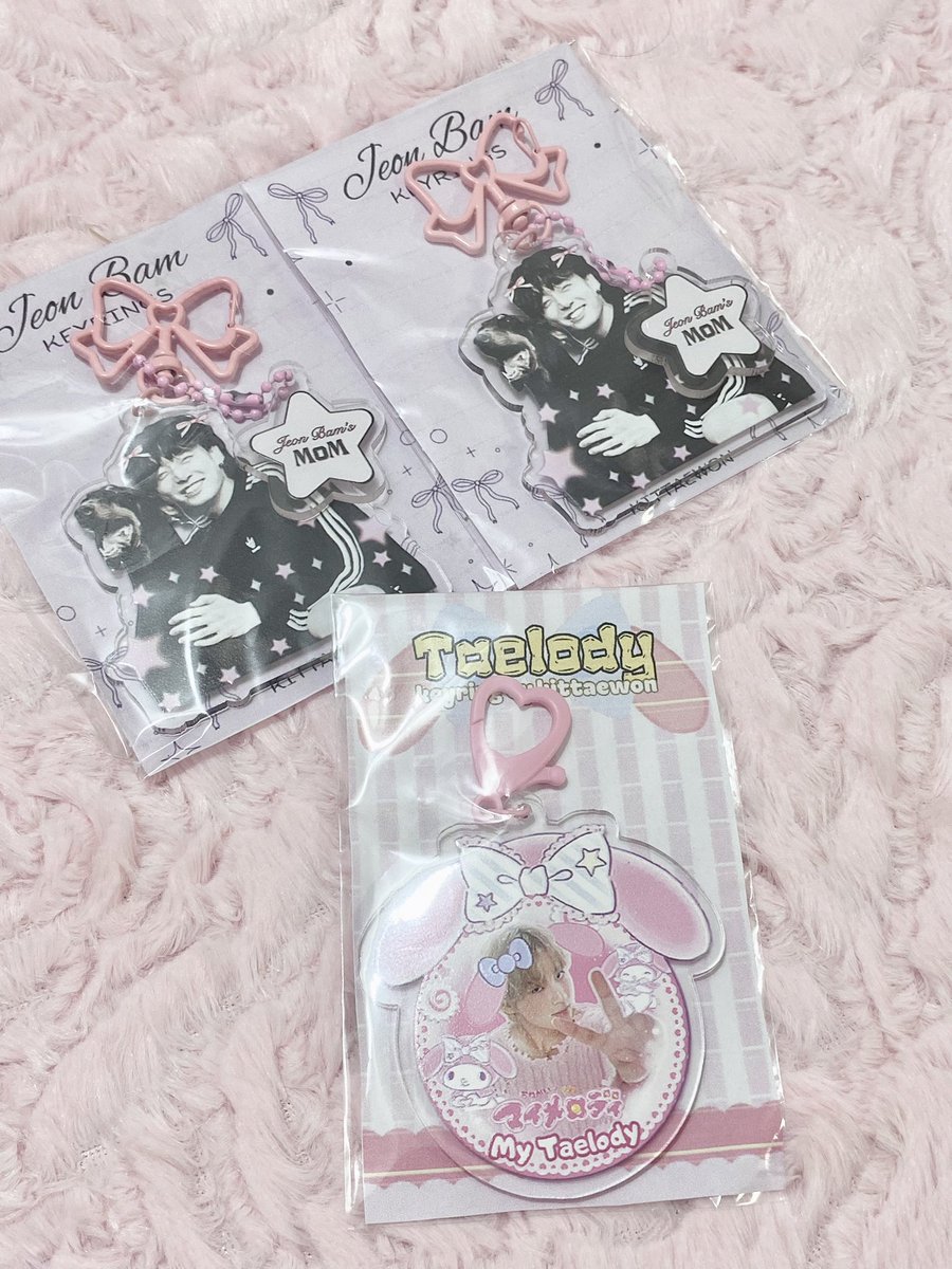 kittaewon's tweet photo. โบ ๐ ๐ธ ๐๊ณ #kitty_extras โข wts lfb ph
=อออโก last remaining keyring stocks โผ๏ธ
โญ๏ธ Jeon Bamโs Mom โฑ250.00 each (2)
โญ๏ธ Taelody โฑ160.00 ( last 1 stock )
๐ฎ shipment tom if payo! ,, onhand
๐ฎ prio payo or 3 days dop
โ limited quantity, reply to claim https://t.co/W6VFlE2y0L