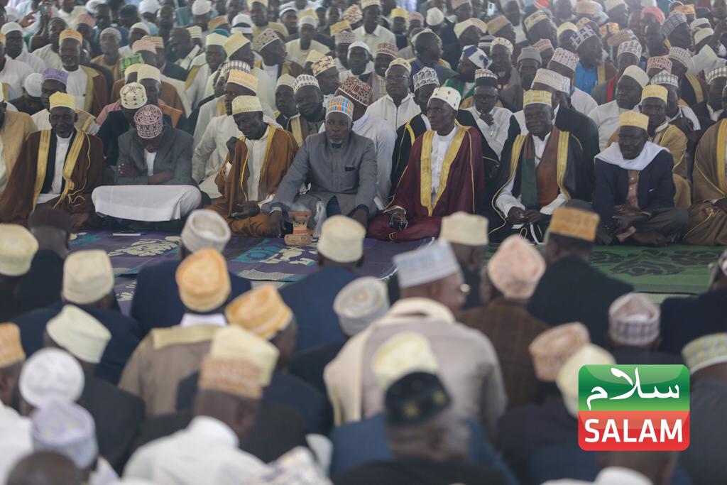 His Royal Highness Prince Kassim Nakibinge Kakungulu and a large gathering of the Muslim community converged at Kibuli to commemorate the historic return of Prince Nuhu Mbogo from exile.

 #AmaddaGaMbogo #SalamDaawa #SalamUpdates