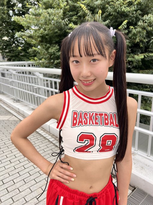 NananeのTwitter画像25