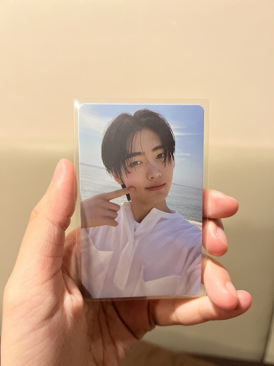 rrd9593's tweet photo. ใบนี้ราคาอยู่ที่เท่าไหร่คับ เสนอมาได้เลย  พร้อมขาย🙌🏻🙌🏻 #ตลาดนัดenhypen #enhypen #ขาย https://t.co/AGytgecosT