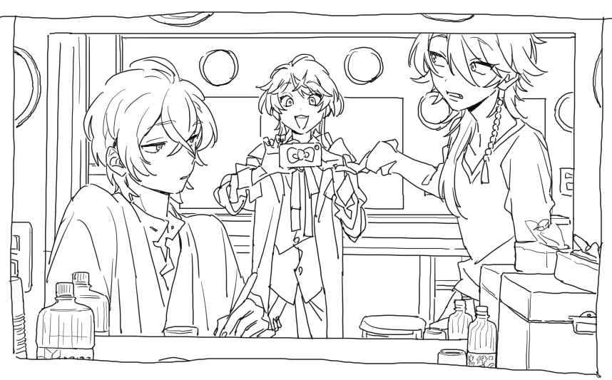鏡に映ってるのを描いたのに左右そのままで全然ダメな絵になった🙂 