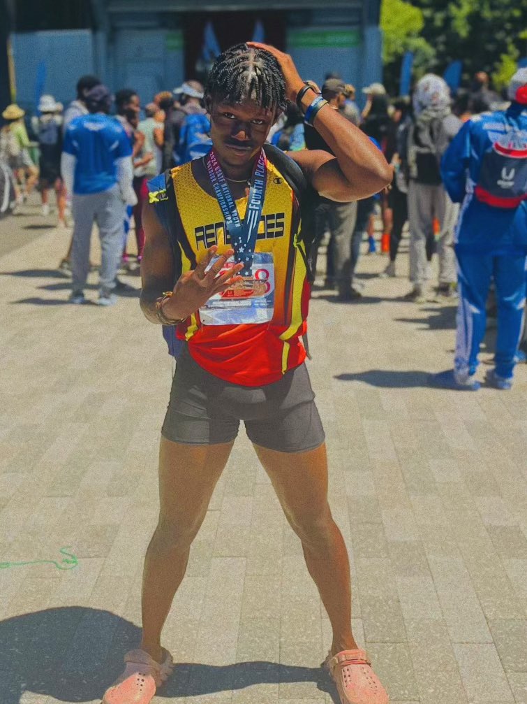 rahieumthedream's tweet photo. PR with 1:55:98 in the 800m after recovering from a hamstring injury! Placed 4th in the 2024 USATF Youth Championships. Hard work pays off! #ComebackStrong @usatf @Coach_Hersh @SheldonHutchin8 @aggietfxc @aggietfxc @mohsathletics @HawaiiRecruits @HawaiiNewsNow @HowardU @DukeTFXC https://t.co/6nOQTqhHgV