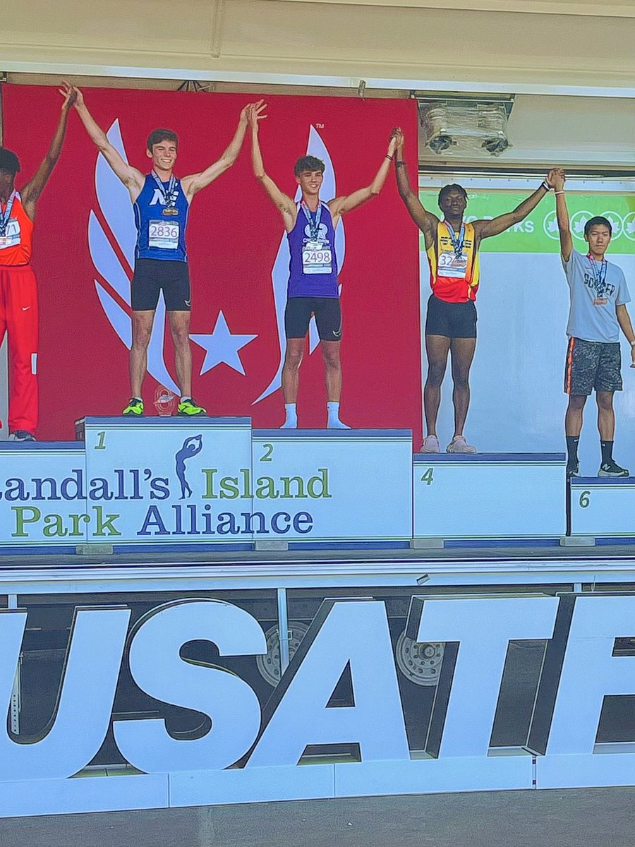rahieumthedream's tweet photo. PR with 1:55:98 in the 800m after recovering from a hamstring injury! Placed 4th in the 2024 USATF Youth Championships. Hard work pays off! #ComebackStrong @usatf @Coach_Hersh @SheldonHutchin8 @aggietfxc @aggietfxc @mohsathletics @HawaiiRecruits @HawaiiNewsNow @HowardU @DukeTFXC https://t.co/6nOQTqhHgV