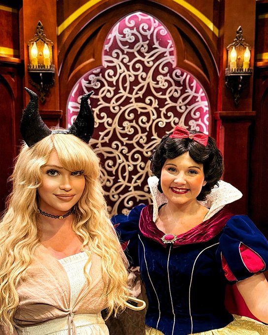 Snow White and I https://t.co/u19RwbA1rE