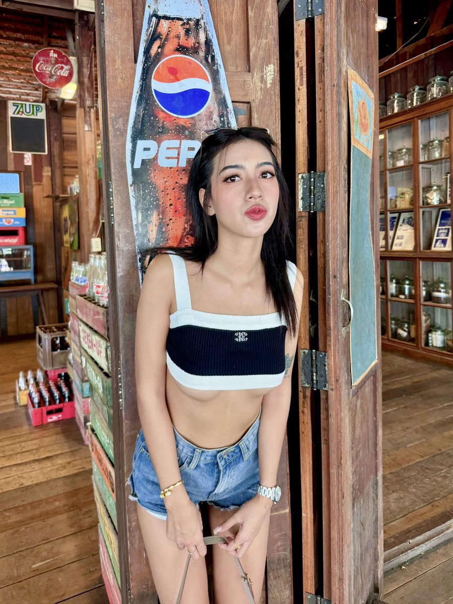 MNZZ799270's tweet photo. เดินตลาดน้ำกัน ☺️☺️ #รับงานโปรโมท #ตลาดนัดเอลฟ์ https://t.co/iRJ7hKapHq