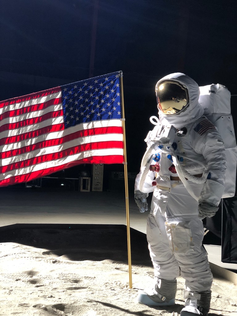 Lauren St Laurent tweet media