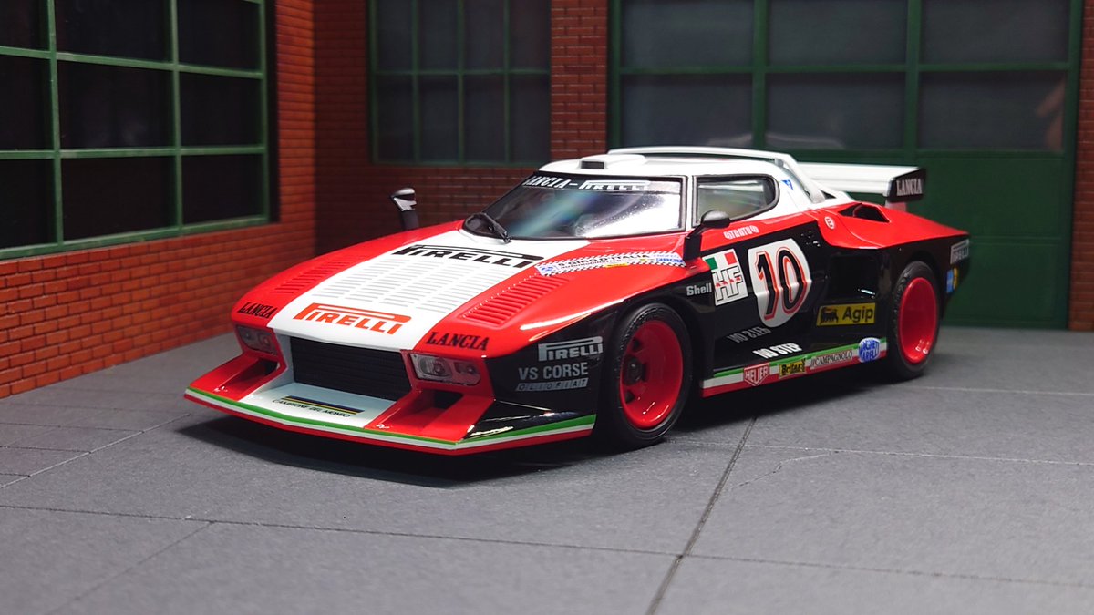 norton_tk's tweet image. #2mgandini　の延長線期日ギリギリですがランチア ピレリ ストラトスターボ完成です。
昔フジミから1/20サイズで出ていた架空のピレリカラーのストラトスターボを、タミヤの1/24サイズで制作しました。

#今月作ったプラモを晒そうぜ
