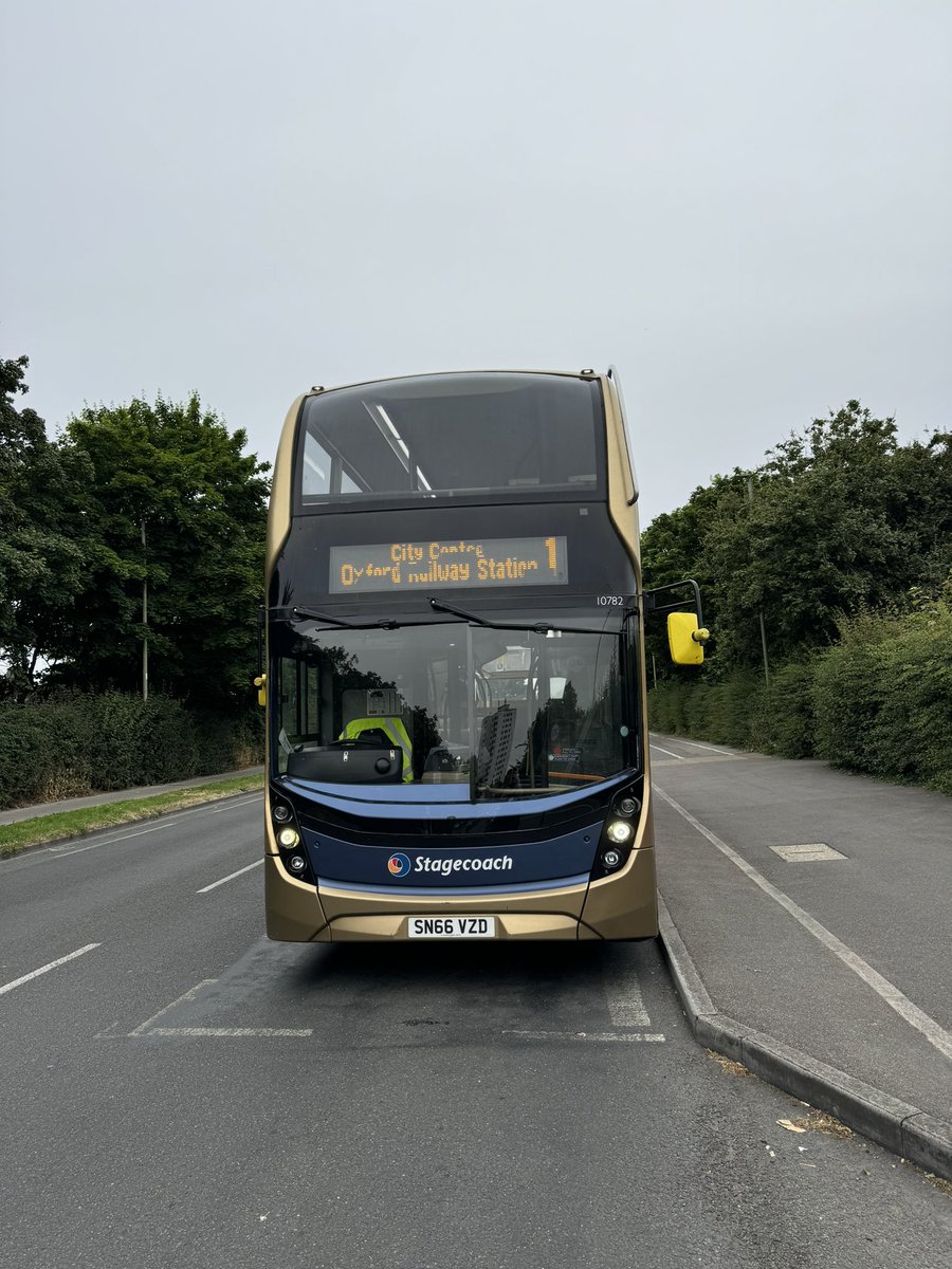 vix1305's tweet image. Here we go again. Nice to be back behind the wheel, not so much work silliness, but can’t have it all. #keepdriving