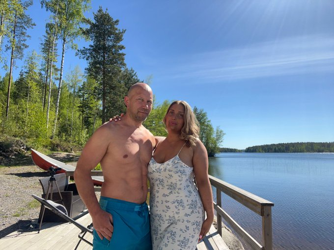 https://t.co/wvA919Ffy3 sivujen sein&auml;ll&auml; on julkaistu eilen  POV-pornovideo jossa isorintainen Susa ottaa<a href="/tag/suomi"class="tags"><span>#suomi</span></a><a href="/tag/pov"class="tags"><span>#pov</span></a><a href="/tag/bigtits"class="tags"><span>#bigtits</span></a><a href="/tag/blowjob"class="tags"><span>#blowjob</span></a><a href="/tag/pornvideo"class="tags"><span>#pornvideo</span></a><a href="/tag/adultvideo"class="tags"><span>#adultvideo</span></a>