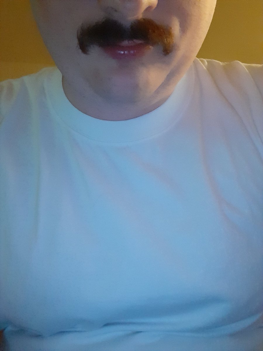 BeckShepherd1's tweet photo. I fucking love my extea large 100 percent cotton kirkland brand white t shirts holy guck  
God darn https://t.co/nsqfpCGUny