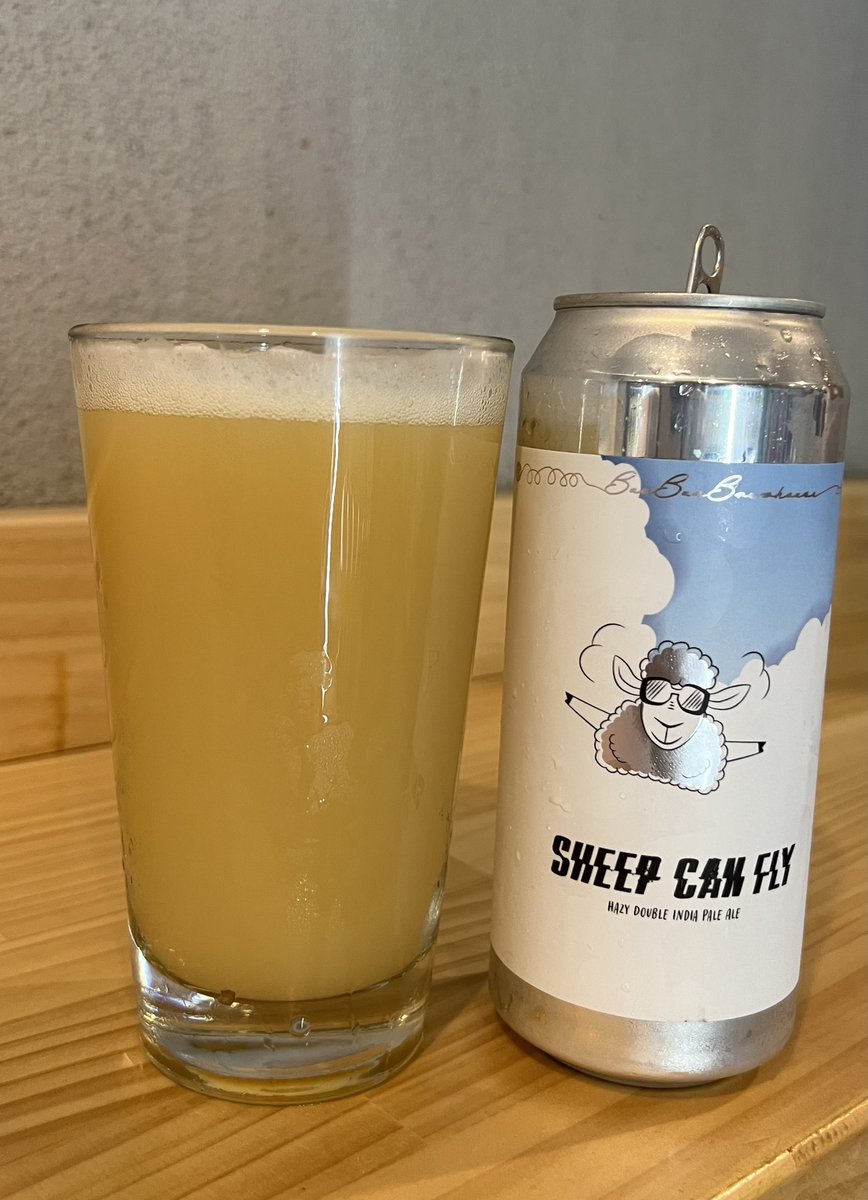 今日は北千住に用事があったので
びあマ北千住でカンパーイ🍻
初baabaa / sheep can fly
美味〜い👍😋
光の加減で色が悪いけど本当はもっと美味そうな色です。