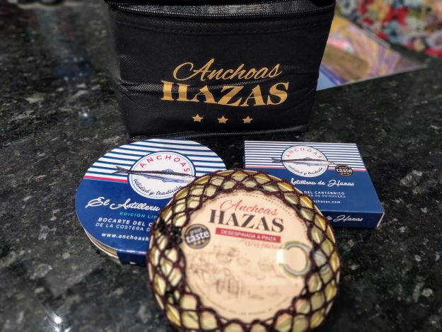 <a href="/anchoashazas/">Anchoas Hazas</a> . Tirando del hilo... lasaiblog.wordpress.com/2024/06/30/anc…