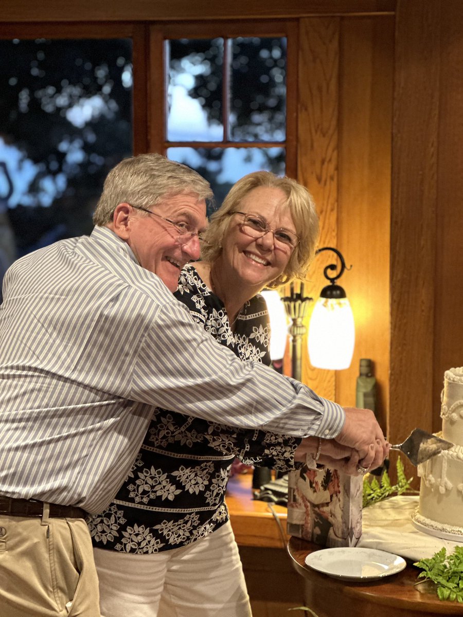 dbethancourt's tweet photo. Cheers to 50 years. Pure joy.💕 https://t.co/K17eUIri4f