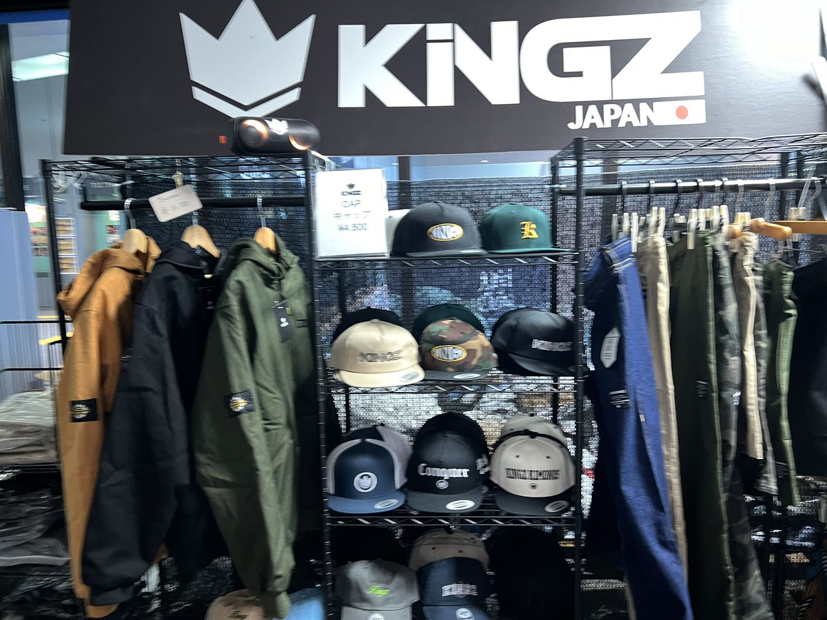 jiujitsunavi's tweet image. 【#IBJJFアジア】

「IBJJFアジア柔術選手権2024」最終日に是非物販でお買い物しましょう！

KINGZ JAPAN @kingzのブースは会場2階になります。

新作道着、Tシャツ、キャップも沢山準備されています！

#IBJJF
#JBJJF
#アジア柔術選手権2024
#KINGZ