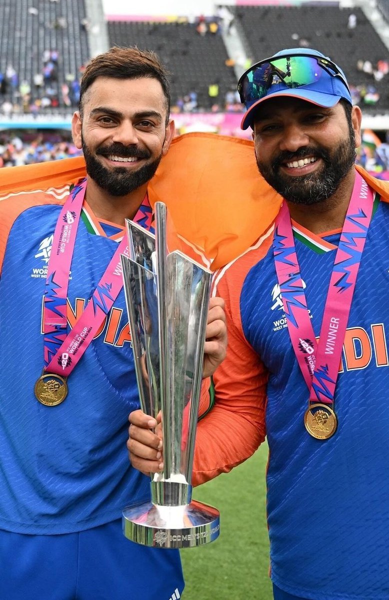 labhe_rama's tweet photo. i honestly can't even put into words on how i'm feeling .....Thankyou ICT ,you deserved it soo badly ..YOU DID IT 🇮🇳🩵 i'm HEALED #ViratKohli #T20WorldCup #T20WorldCup2024Final #T20WorldCup2024 #MSDhoni #RohitShamra #HardikPandya #HappyRetirement https://t.co/kqOTmHh8Ve