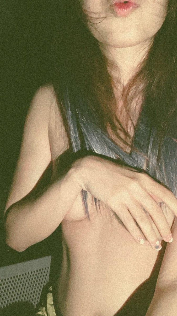 niceveryarmpit's tweet photo. หลุด น้องสาวงานดี #หลุด #วงแขน https://t.co/gg7MKCNQtU