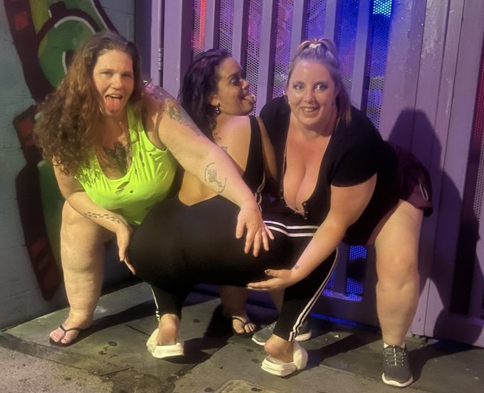 Come find us at @DinosLounge in Las Vegas @SammySynz  @picante_jenny @picante_jenny  @PrincessGeminin<a class="tags" target="_blank" title="On Twitter" href="/?out=eyJ0eXAiOiJKV1QiLCJhbGciOiJIUzUxMiJ9.eyJpYXQiOjE3MjEyNzAxMTUsImlzcyI6InR3cG9ybnN0YXJzLmNvbSIsIm5iZiI6MTcyMTI3MDExNSwiZXhwIjoxNzUyODA2MTE1LCJyZWRpcmVjdF91cmwiOiJodHRwczovL3R3aXR0ZXIuY29tL0Rpbm9zTG91bmdlIn0.2zCPUCkKmvUTeZ-6-jWJiU-WhFcngOM60OHjQHFA77_Z2Us4QGXtnpayfCwvx091rkbh1JOUfl2gETqZB53Low">@DinosLounge</a><a class="tags" target="_blank" title="On Twitter" href="/?out=eyJ0eXAiOiJKV1QiLCJhbGciOiJIUzUxMiJ9.eyJpYXQiOjE3MjEyNzAxMTUsImlzcyI6InR3cG9ybnN0YXJzLmNvbSIsIm5iZiI6MTcyMTI3MDExNSwiZXhwIjoxNzUyODA2MTE1LCJyZWRpcmVjdF91cmwiOiJodHRwczovL3R3aXR0ZXIuY29tL1NhbW15U3lueiJ9.jSJHJa6Y1lyg6IRefLihsX_-cQcPp_-kFR1tAAiKbzB6FC3SPPP1ACQqOrhZQkGd-ULcee-h_8wTmU_7ZxdEPg">@SammySynz</a><a href="/tag/mvsales"class="tags"><span>#mvsales</span></a>