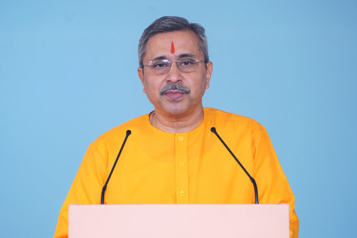 Guidance on the future course of action for #VHRMGoa_Success !
🎙️Sadguru Nilesh Singbal, Dharmapracharak Saint, Hindu Janajagruti Samiti

Vaishvik Hindu Rashra Mahotsav
Live now : Hindujagruti.org