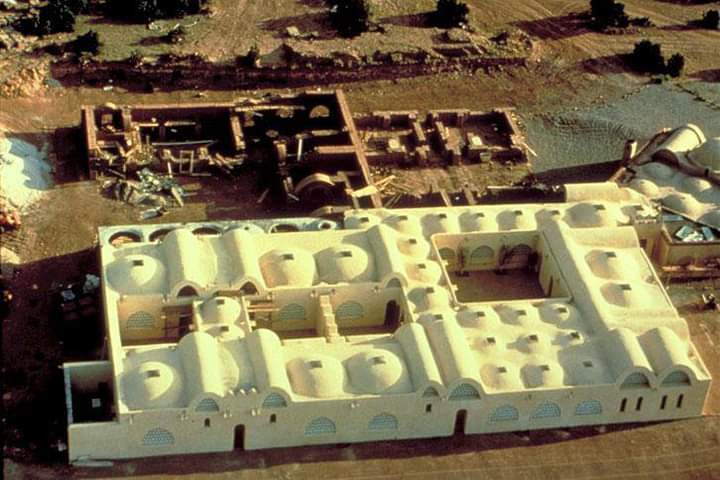 areasvellas's tweet photo. Dar al-Islam in Abiquiu, New Mexico...1980
by Hassan Fathy...
#architecture #arquitectura #construction #HassanFathy #Fathy https://t.co/n6zvcXuooY