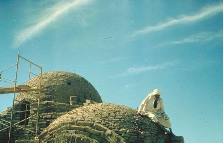 areasvellas's tweet photo. Dar al-Islam in Abiquiu, New Mexico...1980
by Hassan Fathy...
#architecture #arquitectura #construction #HassanFathy #Fathy https://t.co/n6zvcXuooY