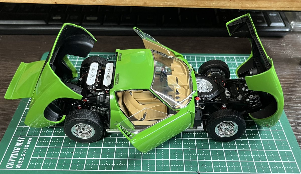 YK_models's tweet image. ミウラ進捗

ランボルギーニミウラ開閉化
完成しました！！！！！！！！

今回 #2mgandini に参加させていただいたmatsuさん(@matsubara_sho)、いいねや返信いただいた皆様、そして実車の設計に携わったガンディーニ氏に心より感謝申し上げます。

本当にありがとうございました。
#2mgandini延長戦