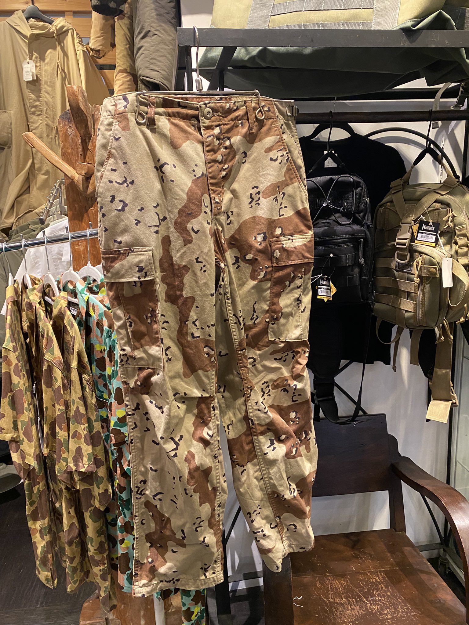 レア 海軍特殊部隊昼夜兼用完全防水軍用双眼鏡8X42水中使用 （軍用  