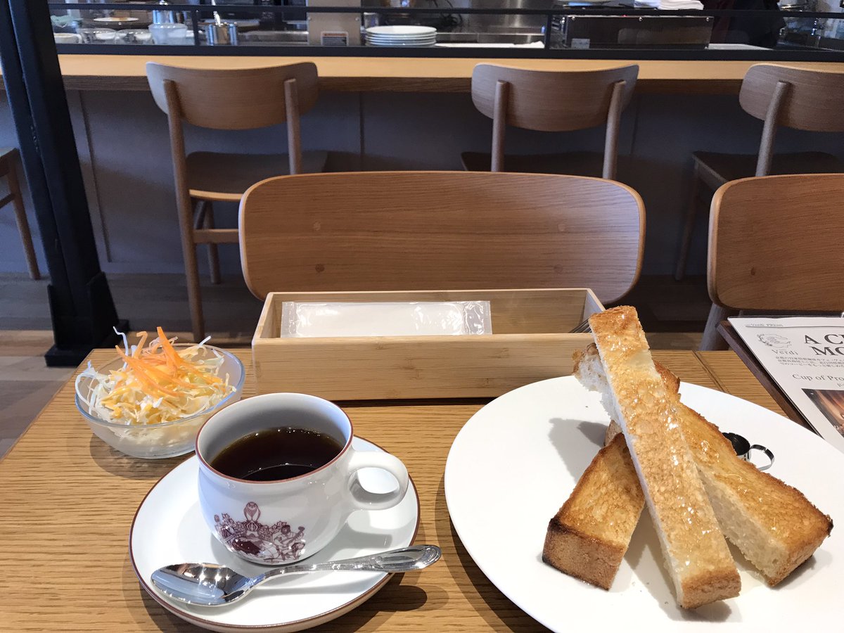 karakusashuzai's tweet photo. café吟遊詩人さんで蜂蜜トーストとコーヒーをいただいてきました。 https://t.co/pX7bEO0f83
