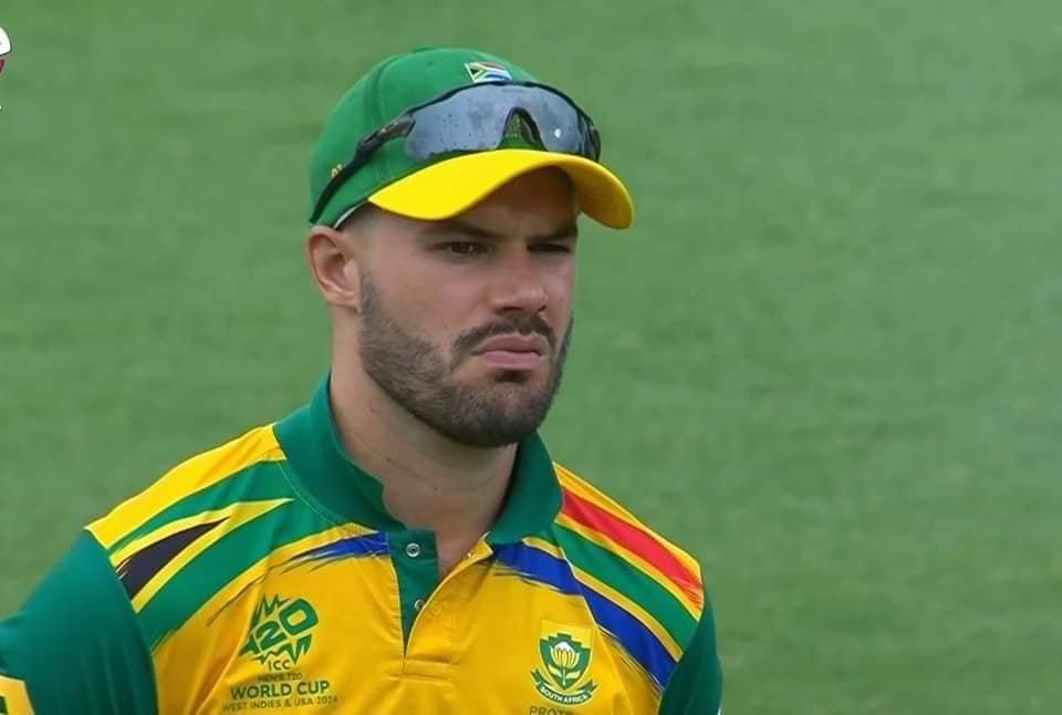 RaghavVasdeva's tweet image. लोग तुम्हे चोकर्स कहते हैं पर 145 करोड़ लोगों की सांस जो अपने खेल से उनके हलक में अटका दे, उनके दिल की धड़कने बढ़ा दे वो चोकर नहीं हो सकता तुम सही मायने में लड़े, बहुत शानदार लड़े, बस आज तुम्हारा दिन नहीं थाभारत की तरफ से तुम्हे ढेर सारा प्यार और आगे के लिए शुभकामनये. #INDvSA2024