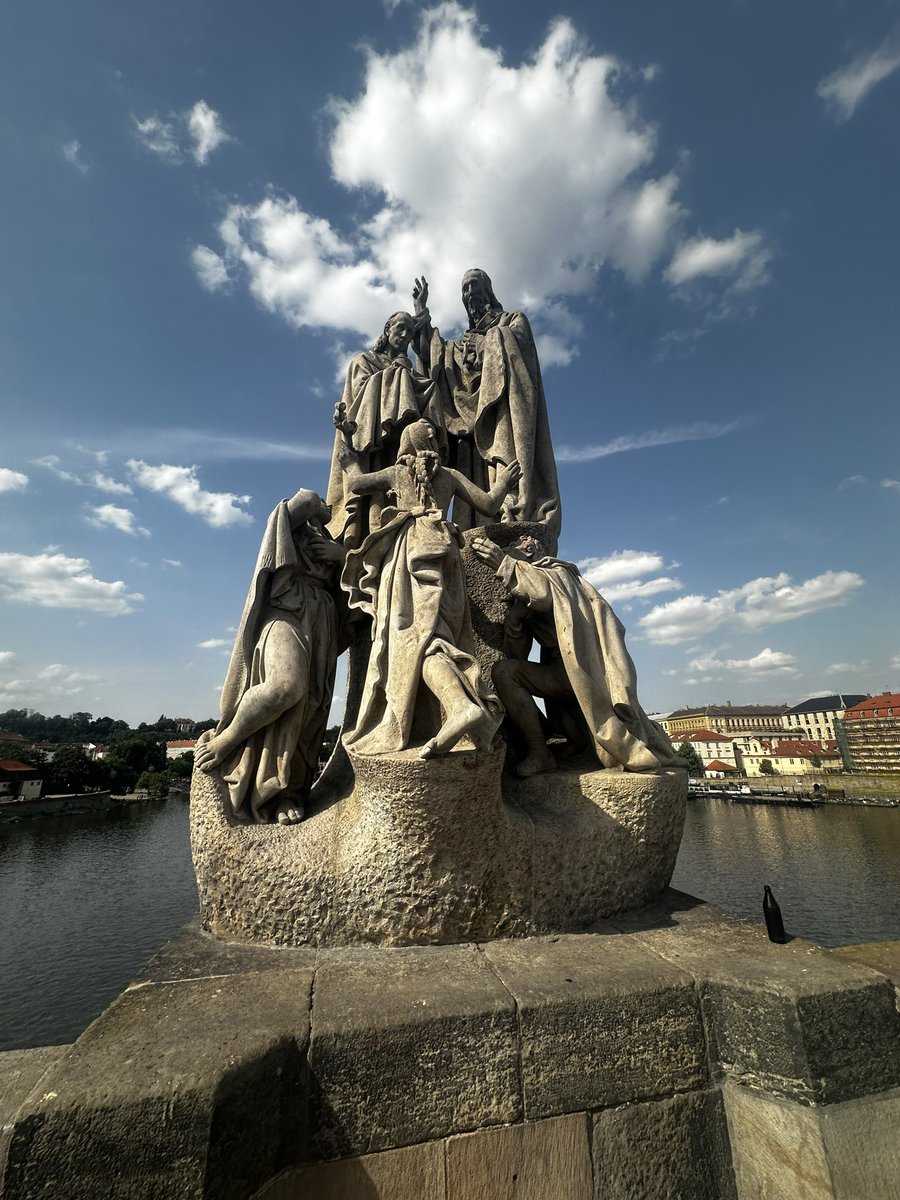 cozdemir77's tweet image. #praque