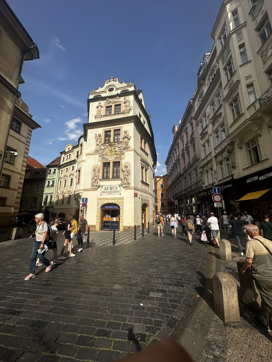 cozdemir77's tweet image. #praque