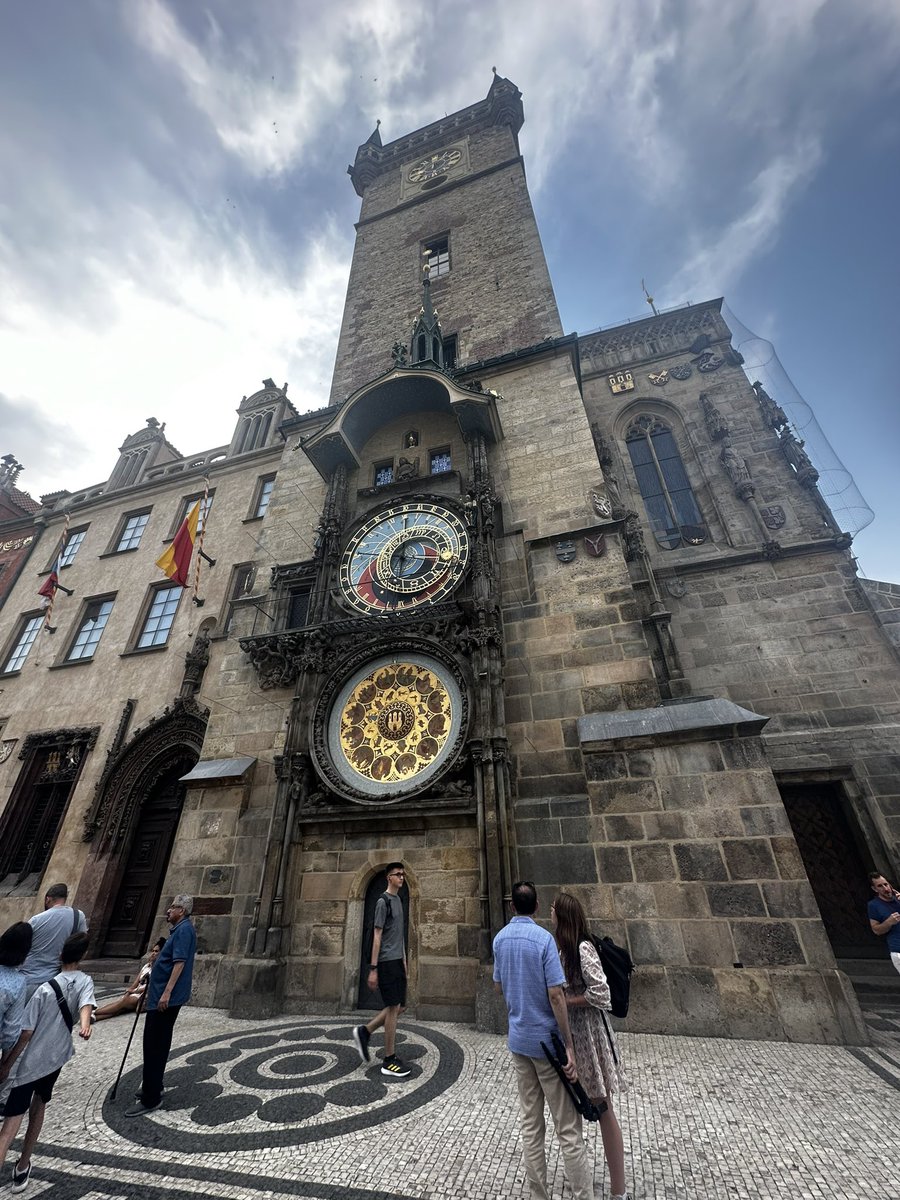 cozdemir77's tweet image. #praque