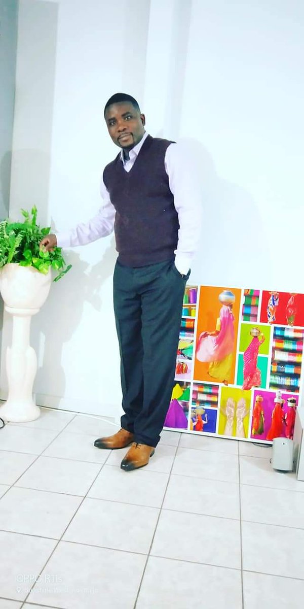 BellaByadu77's tweet photo. Joyeux anniversaire à MOI, le fils ideologique de @VitalKamerhe1 et bonne fête d'indépendance à tous les Kamerhistes et à tous mes compatriotes du monde. Aux amis de #GSRA @eddiesb @irenge_gibron @EmmanuelBarume @CBuhendwa @LoveNkosi2 @tridentmbuyi. https://t.co/yvzAxMTPg2