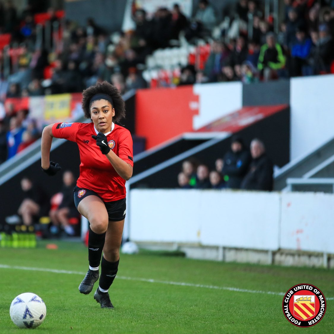 JennieC08's tweet image. For any player who has just been released from a club this summer - @FCUnitedWomen are still offering trials:

• UEFA A Licence Coaching ⚽️
• Play in our stadium 🏟️
• Ambitious club 🏆
• Paid to play 💷 

Apply: docs.google.com/forms/d/e/1FAI…

#womensfootball #footballtrial #fcum