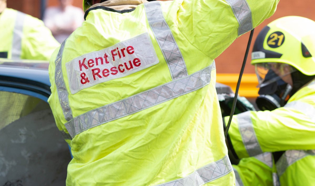 kentfirerescue's tweet photo. Crews freed one person from a crash on the #A2 near #Lydden #Dover.
More: https://t.co/DhWRV9yQKq https://t.co/2IEB7kFK6k