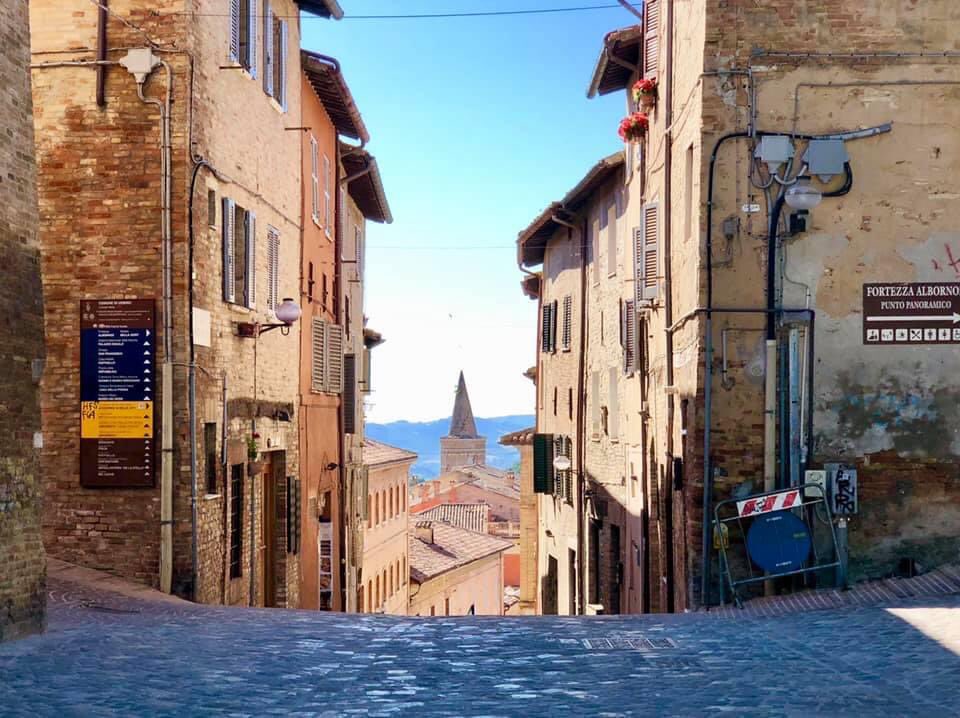 g_sbardella's tweet photo. The 43rd ed. of the @EuroMedChem certified school @esmecurbino is going to start today. Best wishes to the organizers and the attendees for another successful edition.
@DCFSCI 
@YoungSciNet 
https://t.co/edZEtee7sw https://t.co/tmNX9wUBle