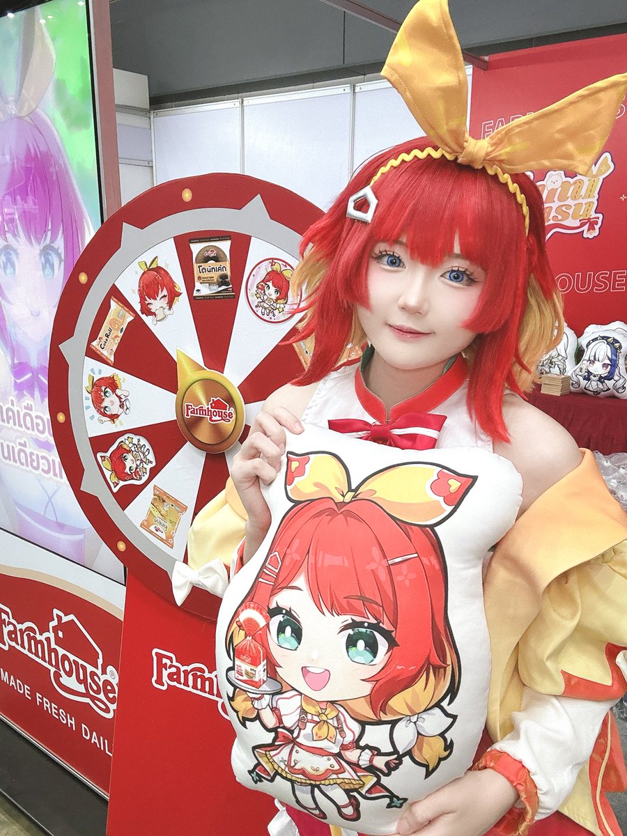 anongnoon1's tweet image. วันนี้นุ่นรับบทเป็นฟูมิ🍞 งานสหกรุ๊ปแฟร์ครั้งที่ 28 นี้น่าตื่นเต้นมากกว่าครั้งไหนๆ เป็นครั้งแรกที่มี VTuber Concert &quot;Pastry Fantasy&quot; ✨✨

ซื้อของฟาร์มเฮ้าส์ครบ 150.- อย่าลืมไปเล่นกงล้อที่บูธฟูมิเพื่อรับของแถมกลับบ้านน้า &amp;gt;___&amp;lt;❤️

#VTuberConcert
#PastryFantasy…