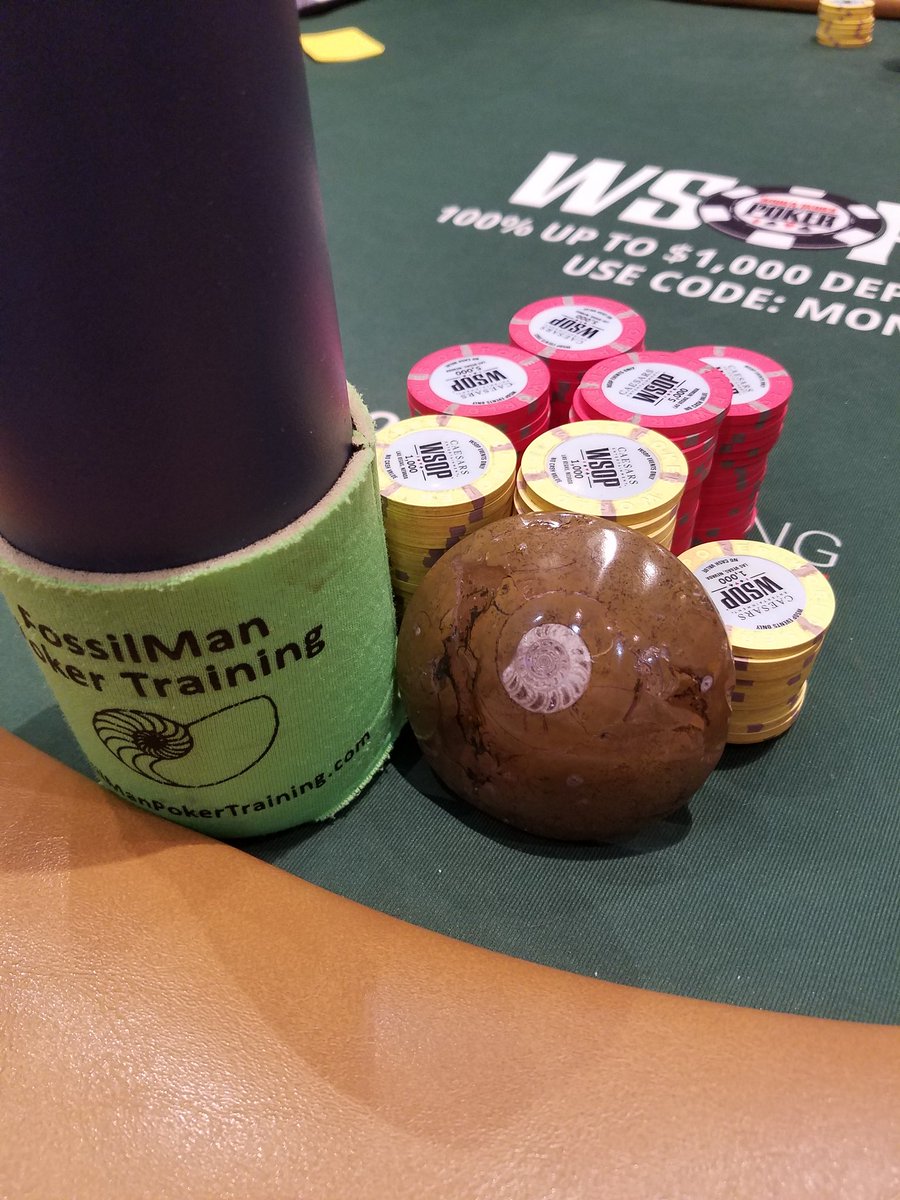 FossilMan's tweet image. Make the money, and win some extra chips, 432K in the bag for day 2 on Monday.